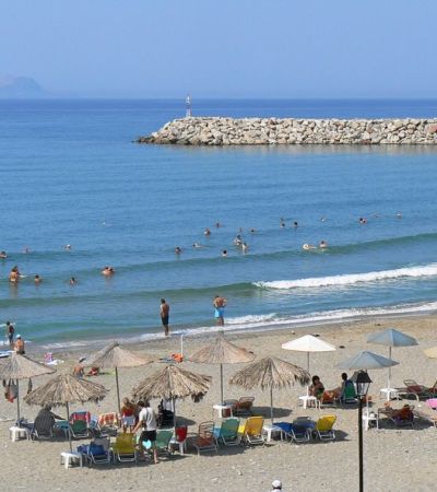 Kokkinos Pyrgos beach