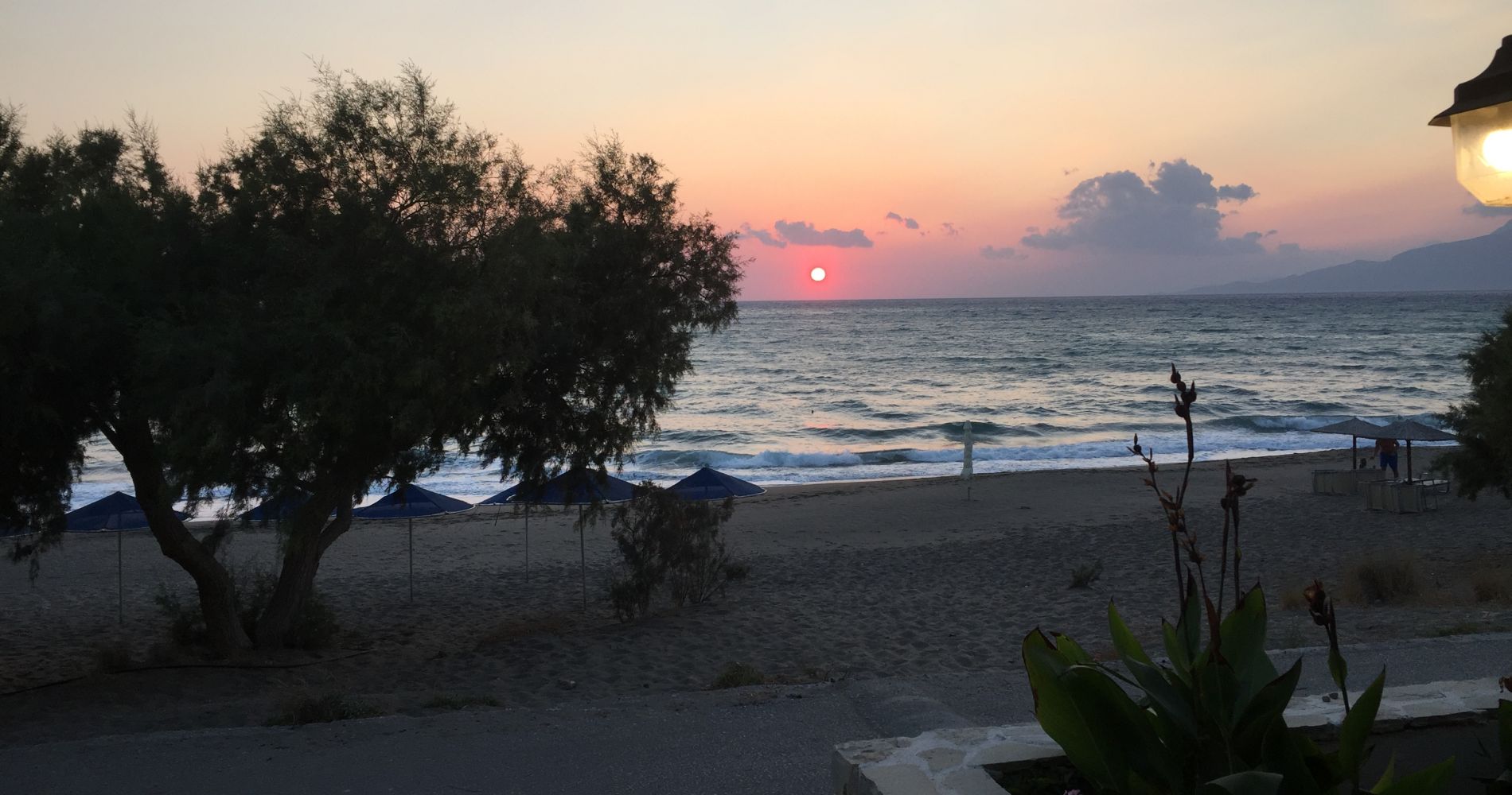 Το ξενοδοχειο Alexander Beach